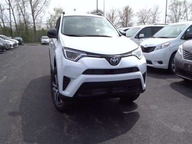 Toyota RAV4 2017 photo 3